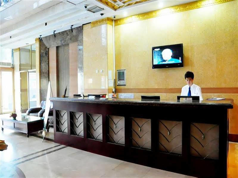 Greentree Inn Liaoning Dalian Railway Station South Plaza Tianjin Street Express מראה חיצוני תמונה